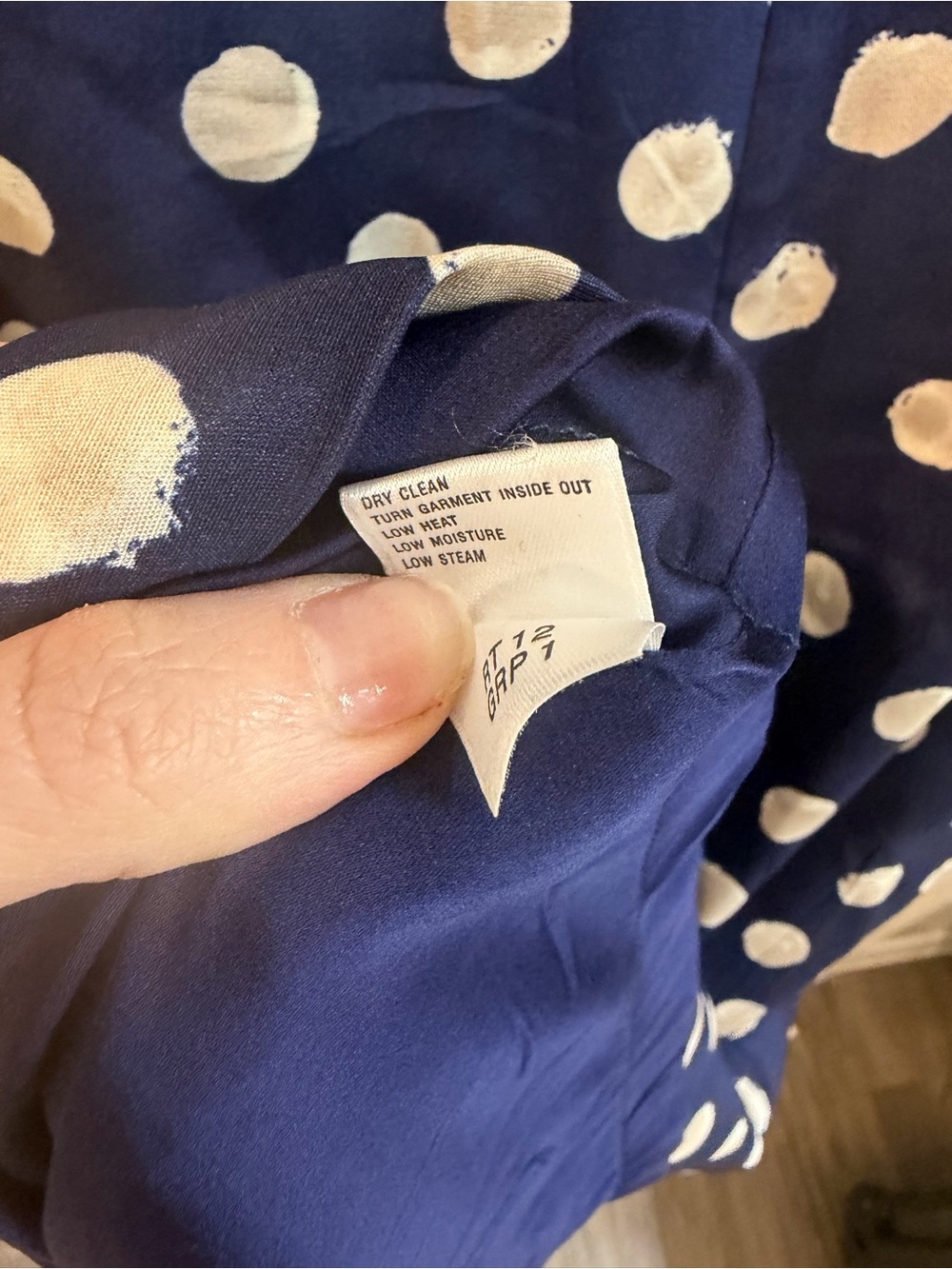 St. John Navy Silk Polka Dot Ruched Draped Sheath Cocktail Dress Size 2 - Picture 5 of 5